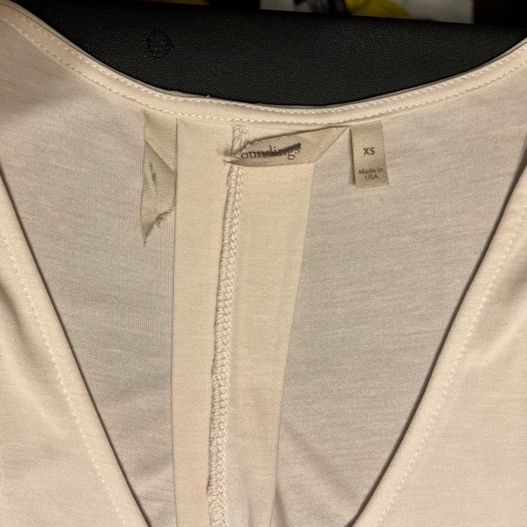 Soft Surroundings Ivory Bellini V-Neck Tank Women's XS - Picture 6 of 7